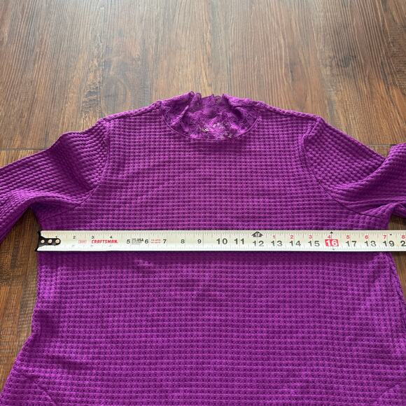 LOGO Lori Goldstein size S sparkling grape long sleeve blouse lace glitter - Picture 8 of 15